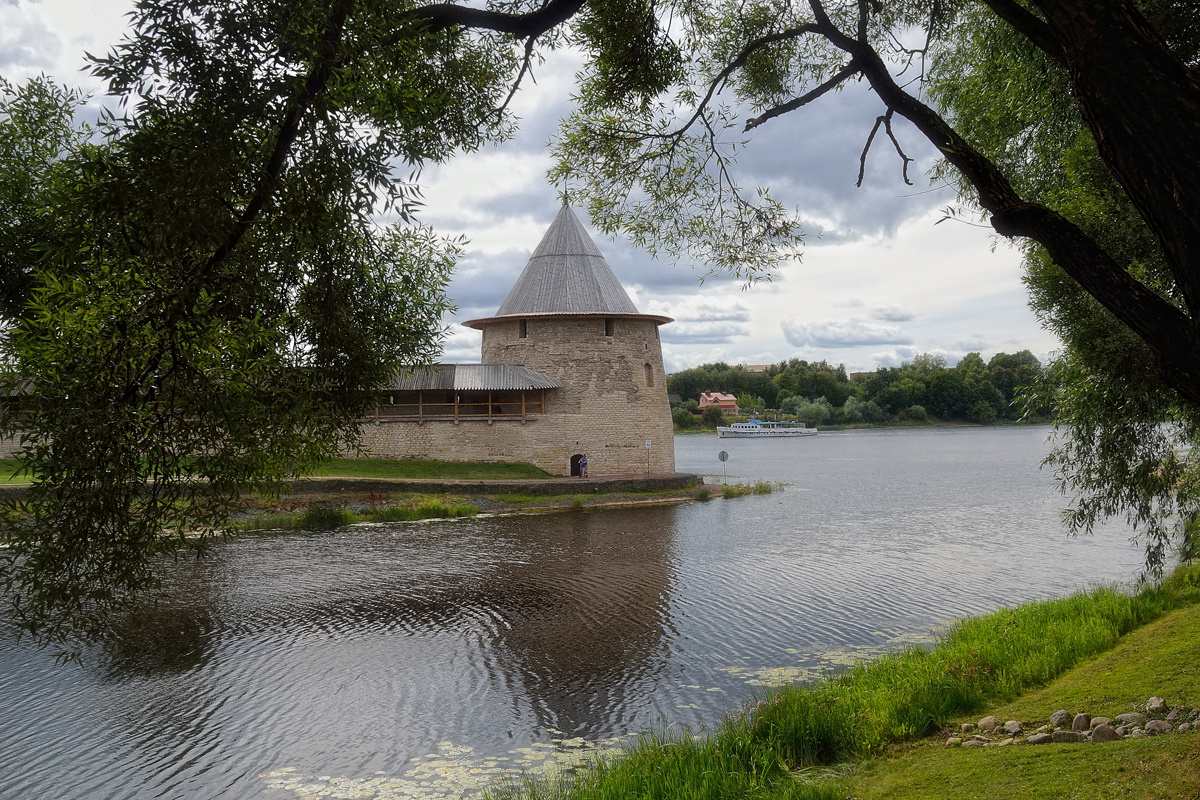 Псков) пейзаж город псков лето крепость кром