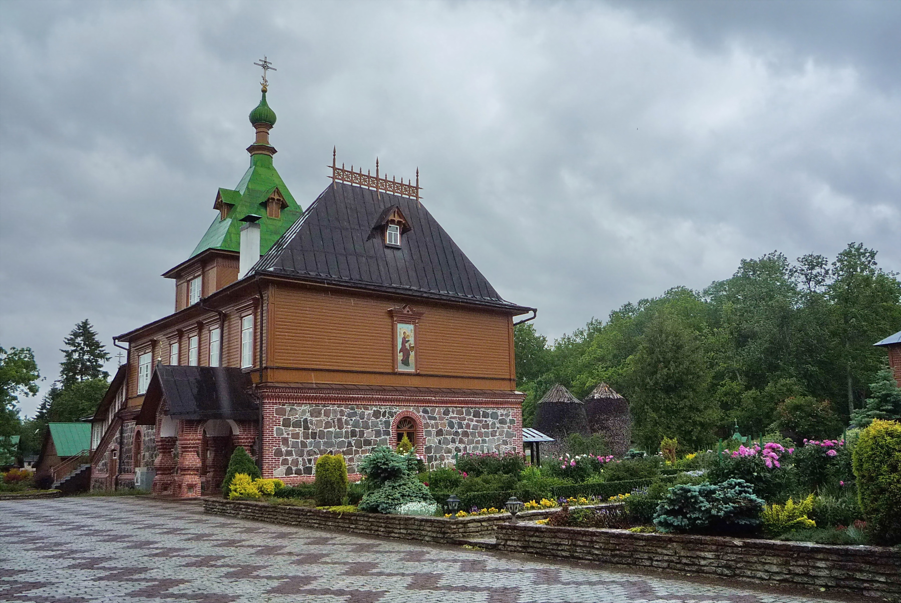 Трапезная монастыря Пюхтица