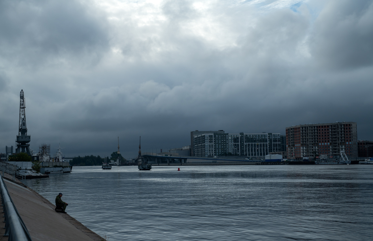 Скучающий рыбачок Petersburg