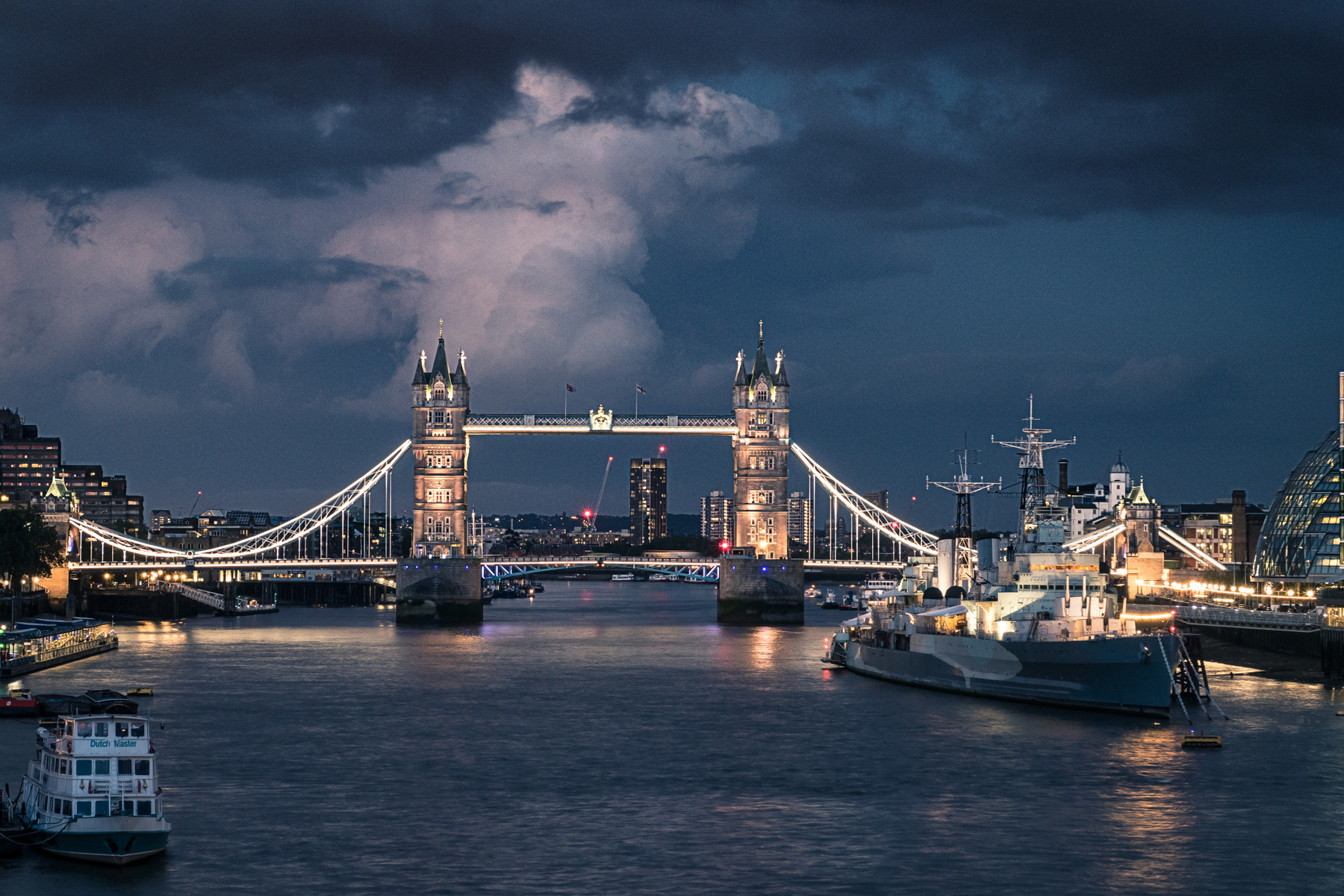 Tower Bridge; London 