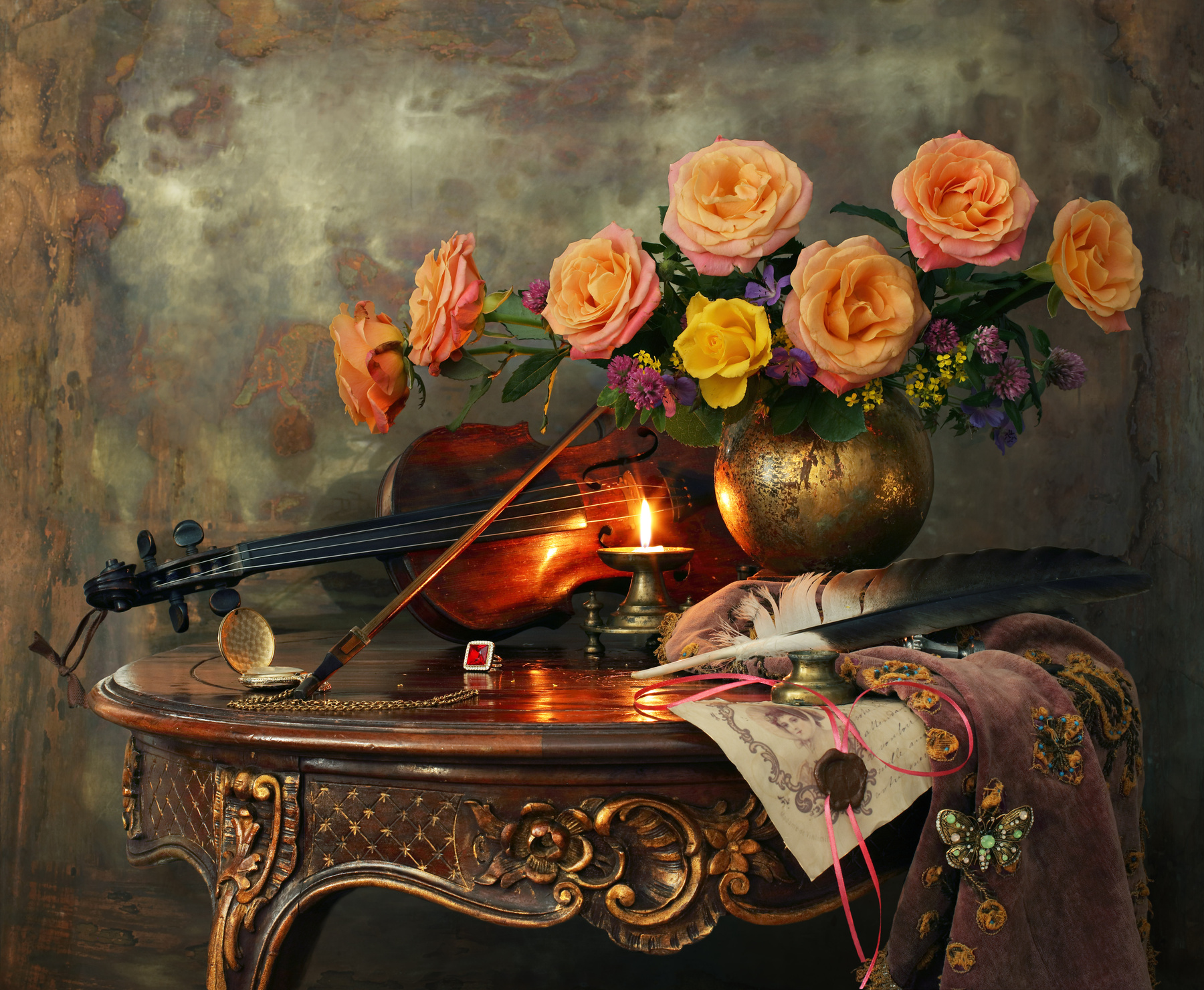 Цвет и  скрипка - любимый  сюжет цветы скрипка розы букет