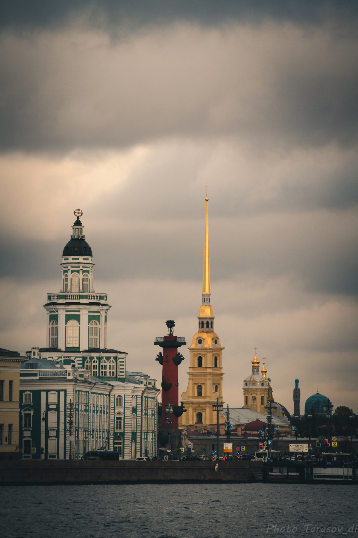 линия зданий Санкт-Петербург архитектура здания памятник