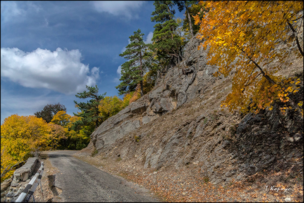 Осенью в горах Крым осень горы дорога