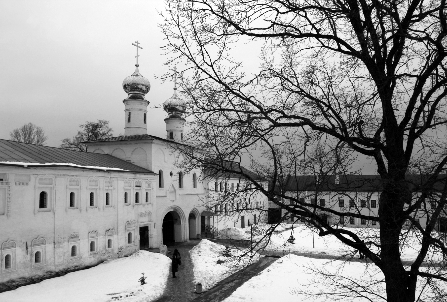 Тихвинский Успенский Богородичный монастырь Тихвинский Успенский Богородичный монастырь Златые Врата