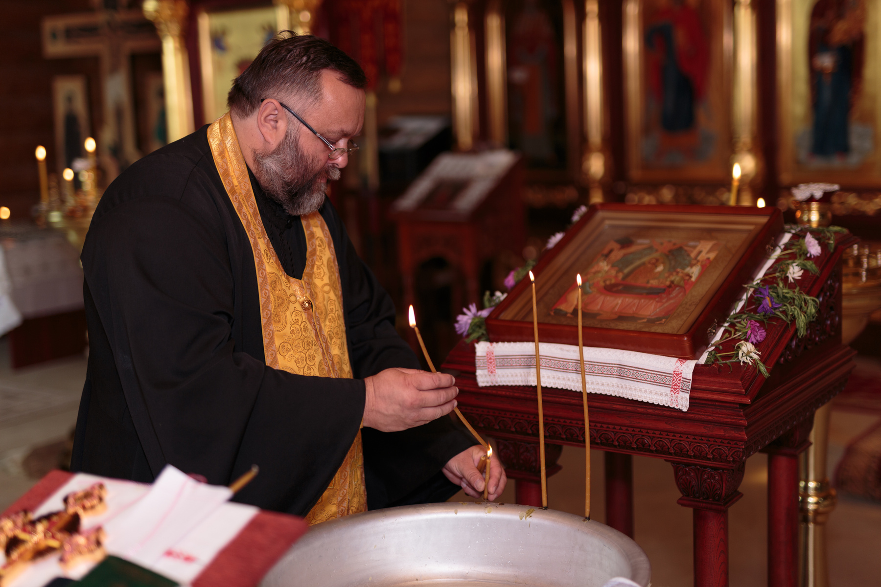 Крещение. Подготовка Крещение церковь священник православие свеча икона
