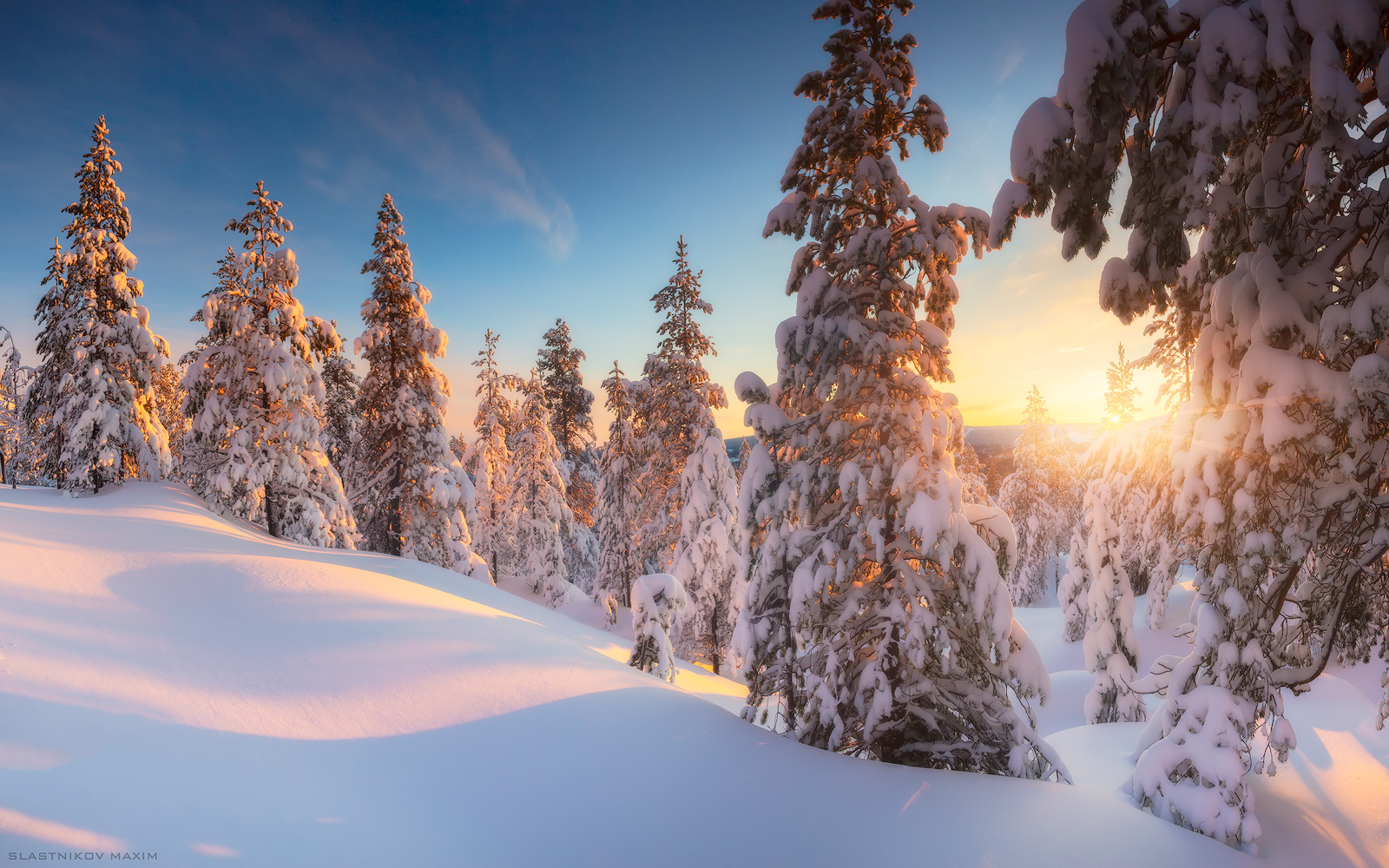 Да будет снег! финляндия лапландия снег сугробы лес закат луч солнце деревья свет пурга дерево finland explore outdoor forest trees landscape house