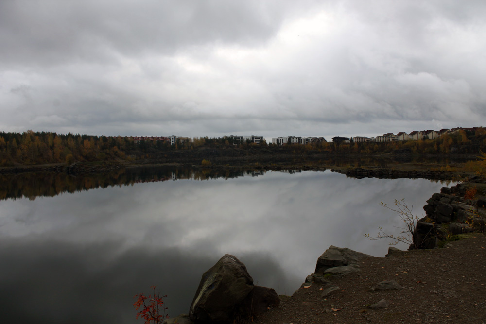 Небо и вода Октябрь осень озеро