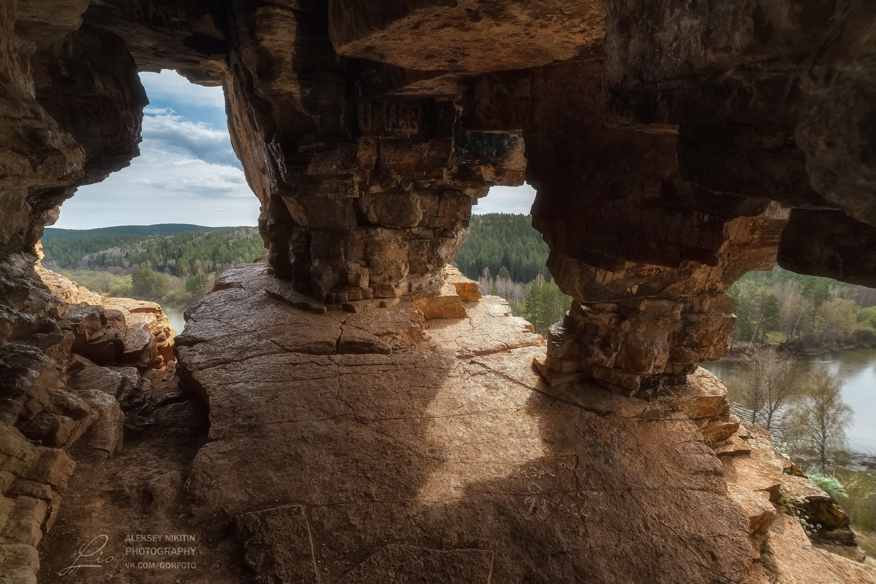 Балкон пещеры Идрисовская 
