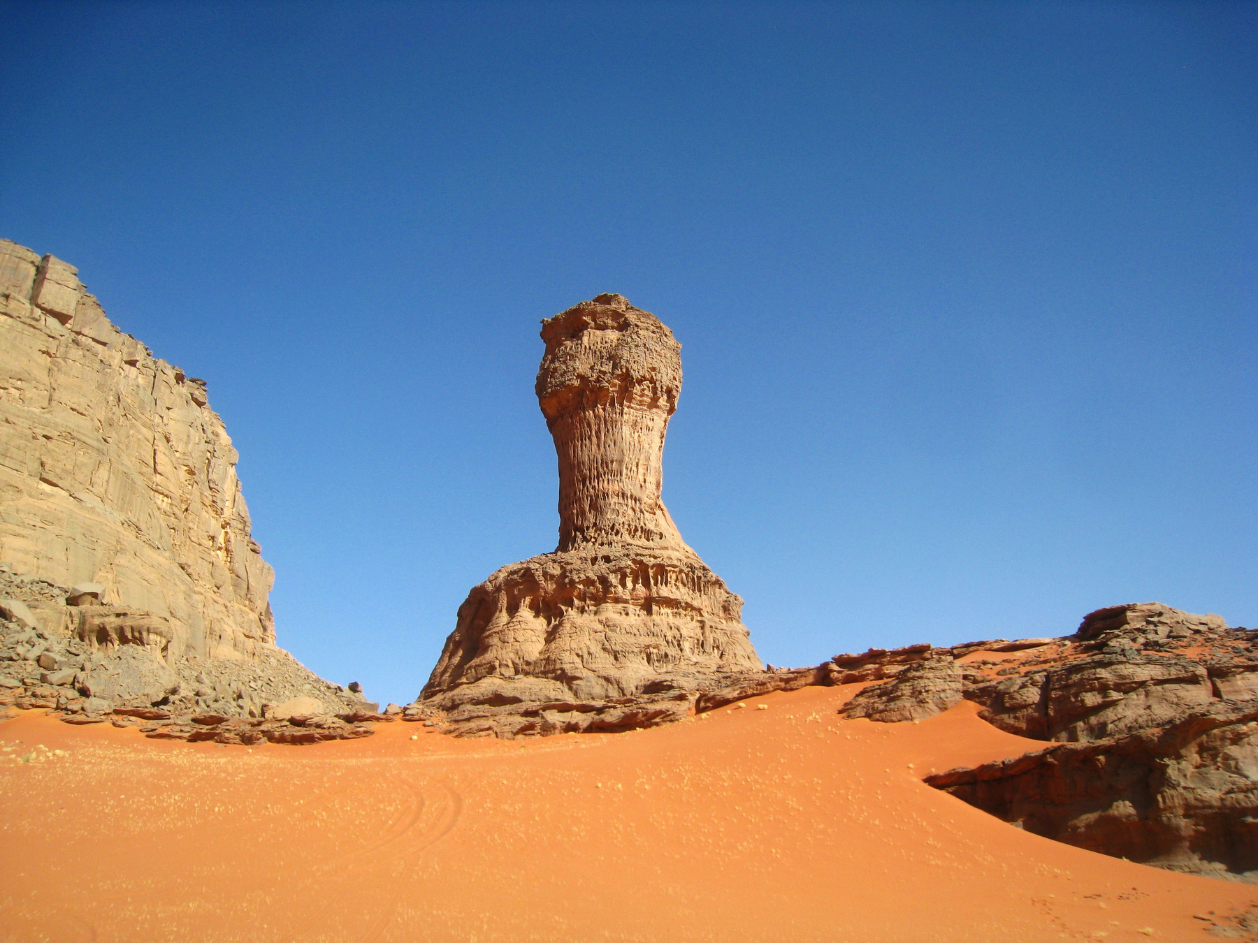 Башня. Алжир пейзаж скалы