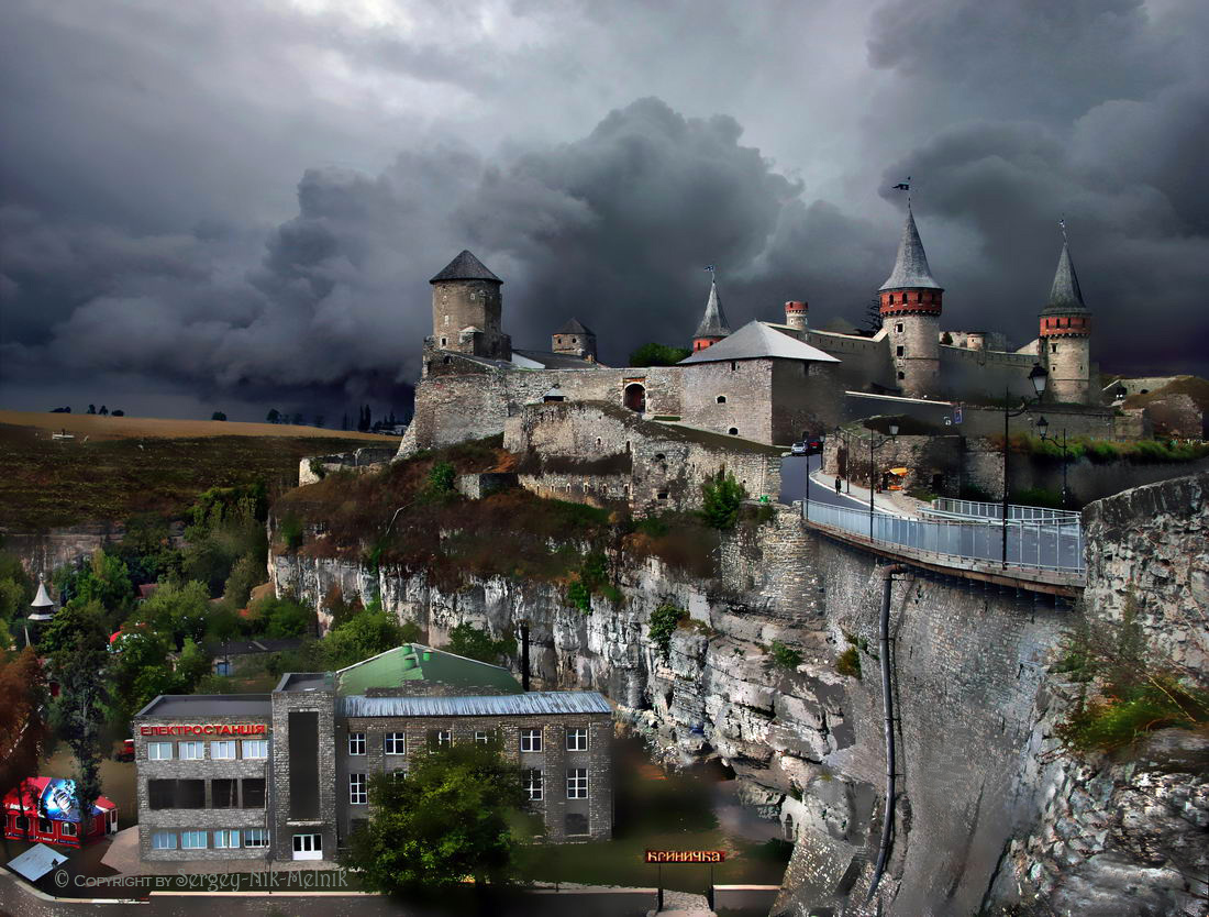 Электростанция под надёжной защитой! вечер гроза закат замок Каменец-Подольский Крепость Украина
