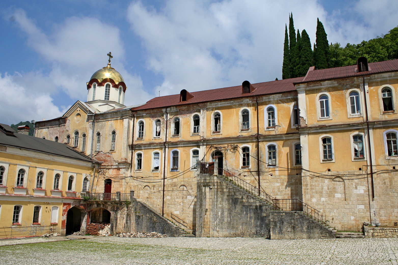Ново-Афонский монастырский двор монастырь новый афон абхазия