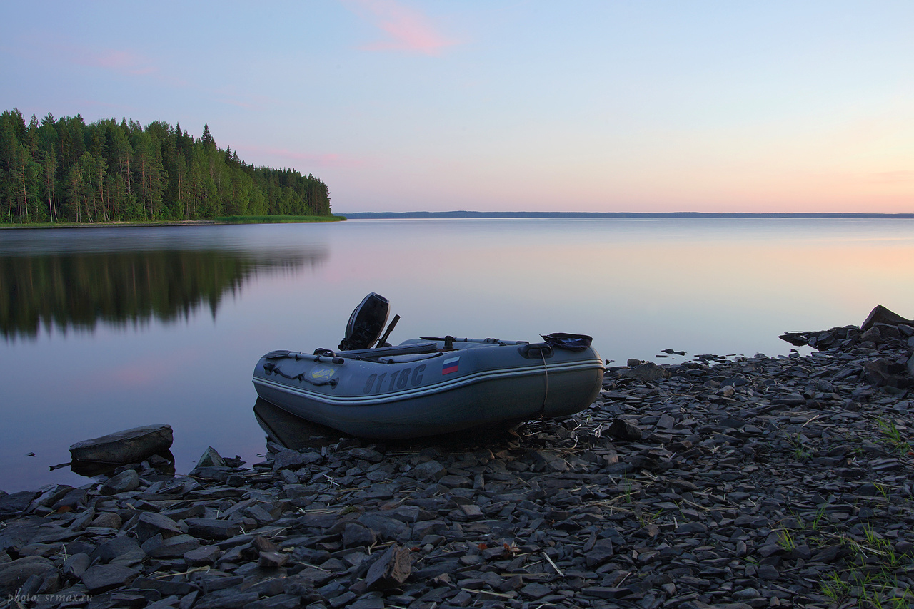 Скоро на рыбалку srmax.ru природа пейзаж лето озеро янисъярви карелия ночь вода небо берег лодка рыбалка