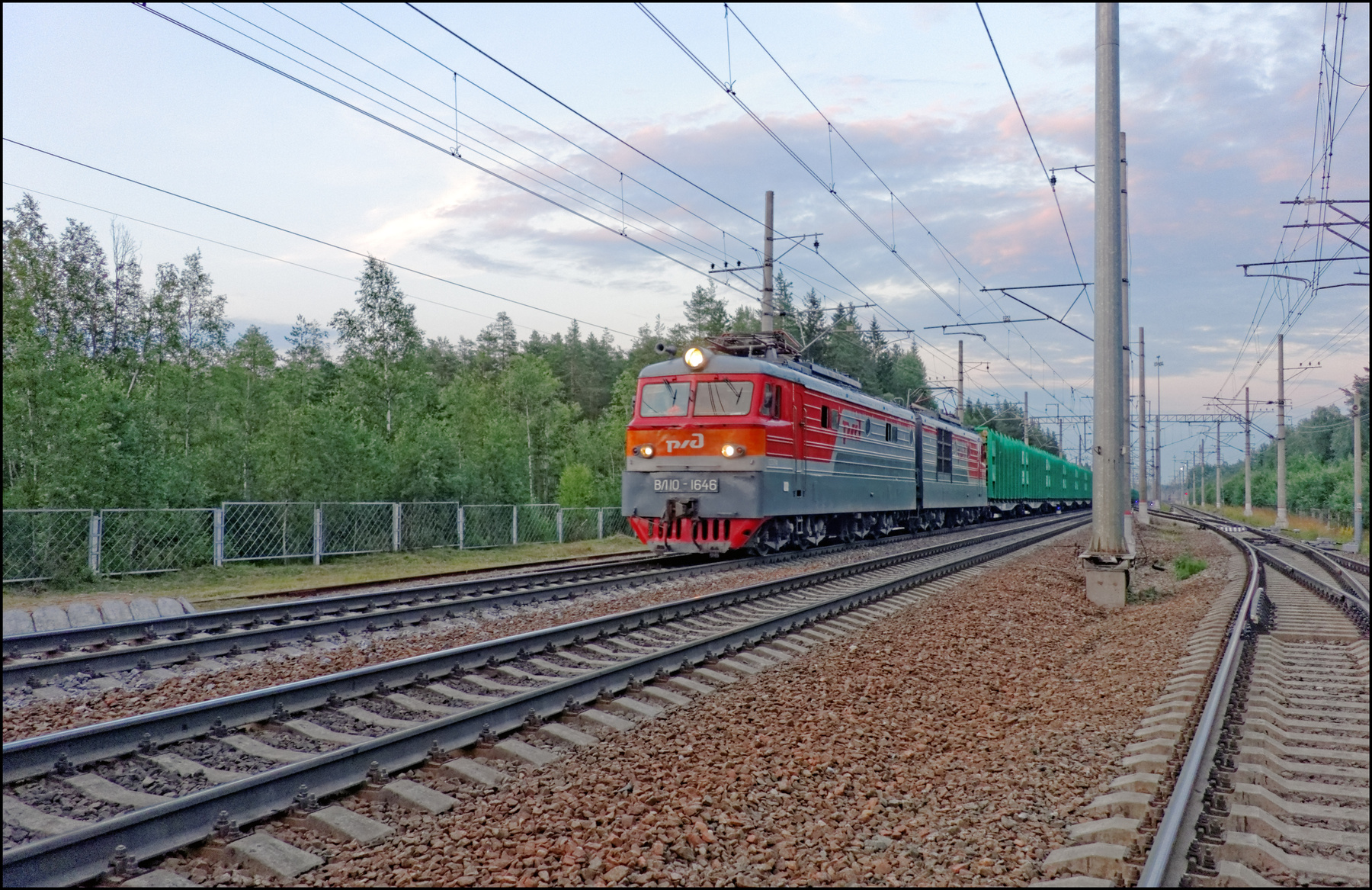 ВЛ10-1646 Зеленогорск железная_дорога станция путь рельсы поезд электровоз ВЛ10-1646