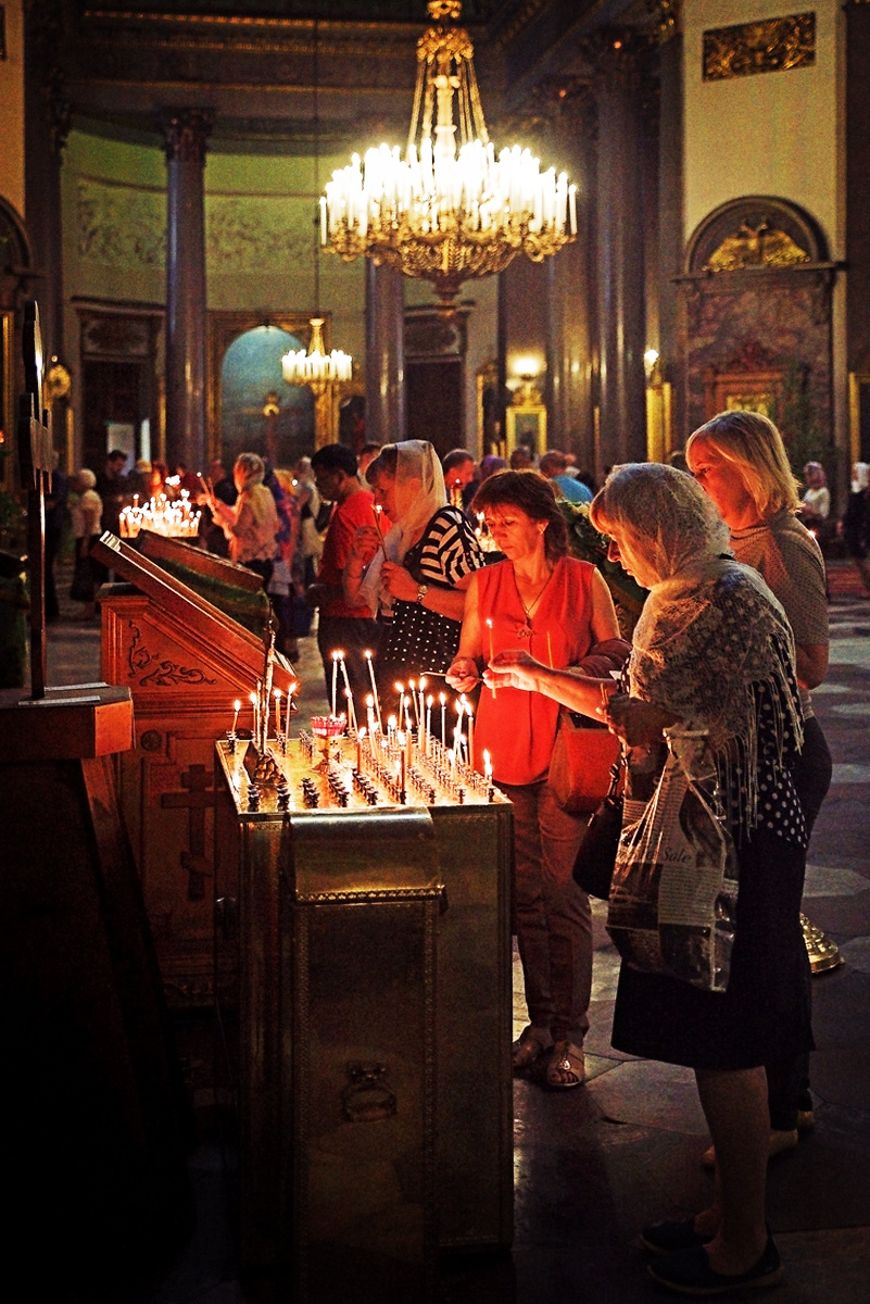 *** Санкт-Петербург Казанский собор молитва люди
