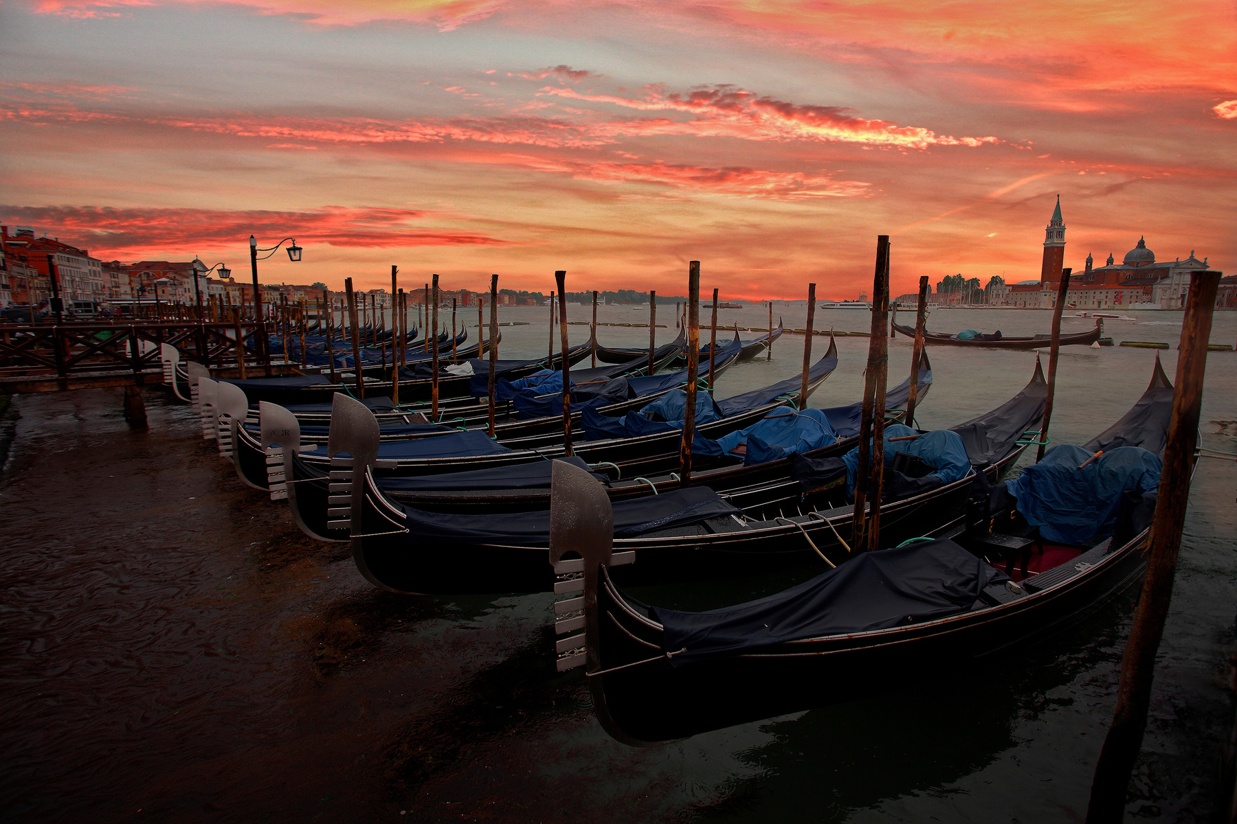 Закат в Венеции. 