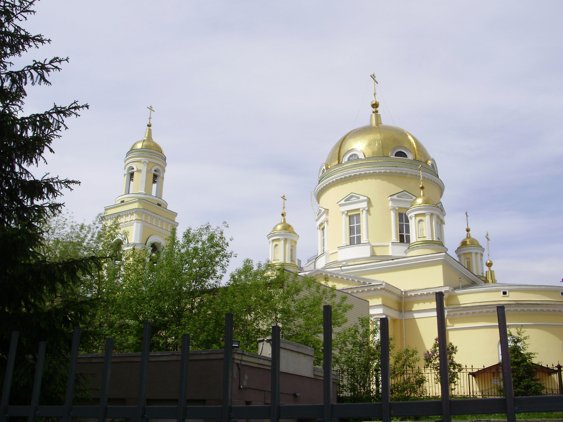 С необычного ракурса Екатеринбург свято троицкий кафедральный собор