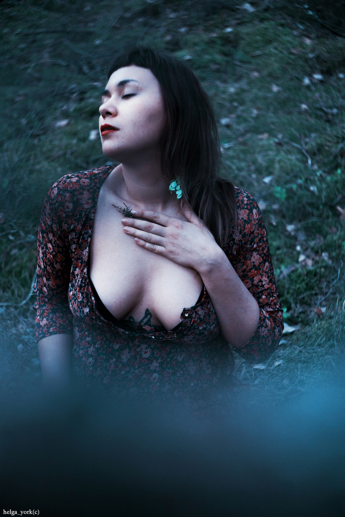 K photo photography pale model nude forest