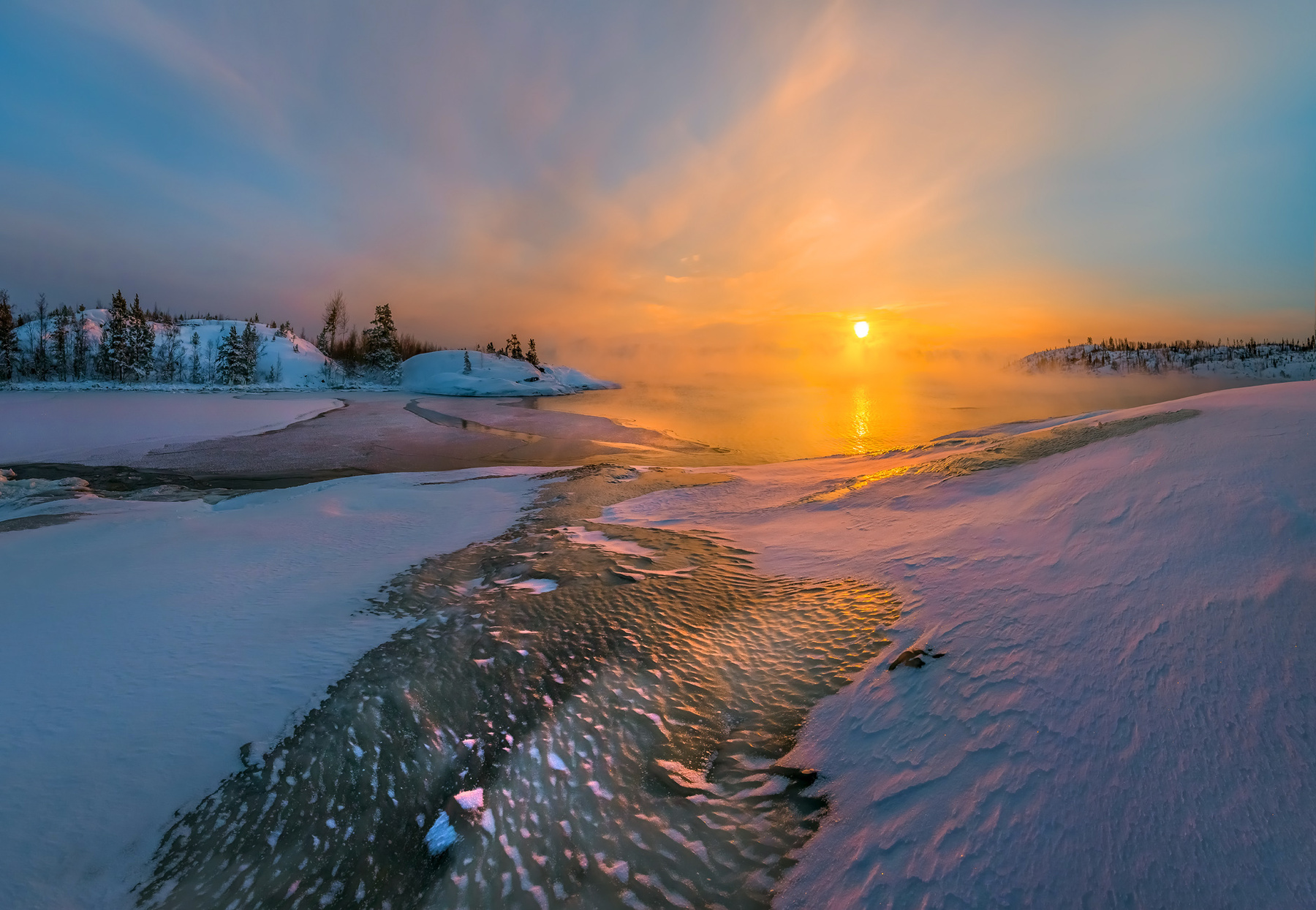 Волшебный миг рассвета! Ладожское озеро Карелия остров зима снег солнце фототур лёд скалы шхеры льдины рассвет туман облака фактура