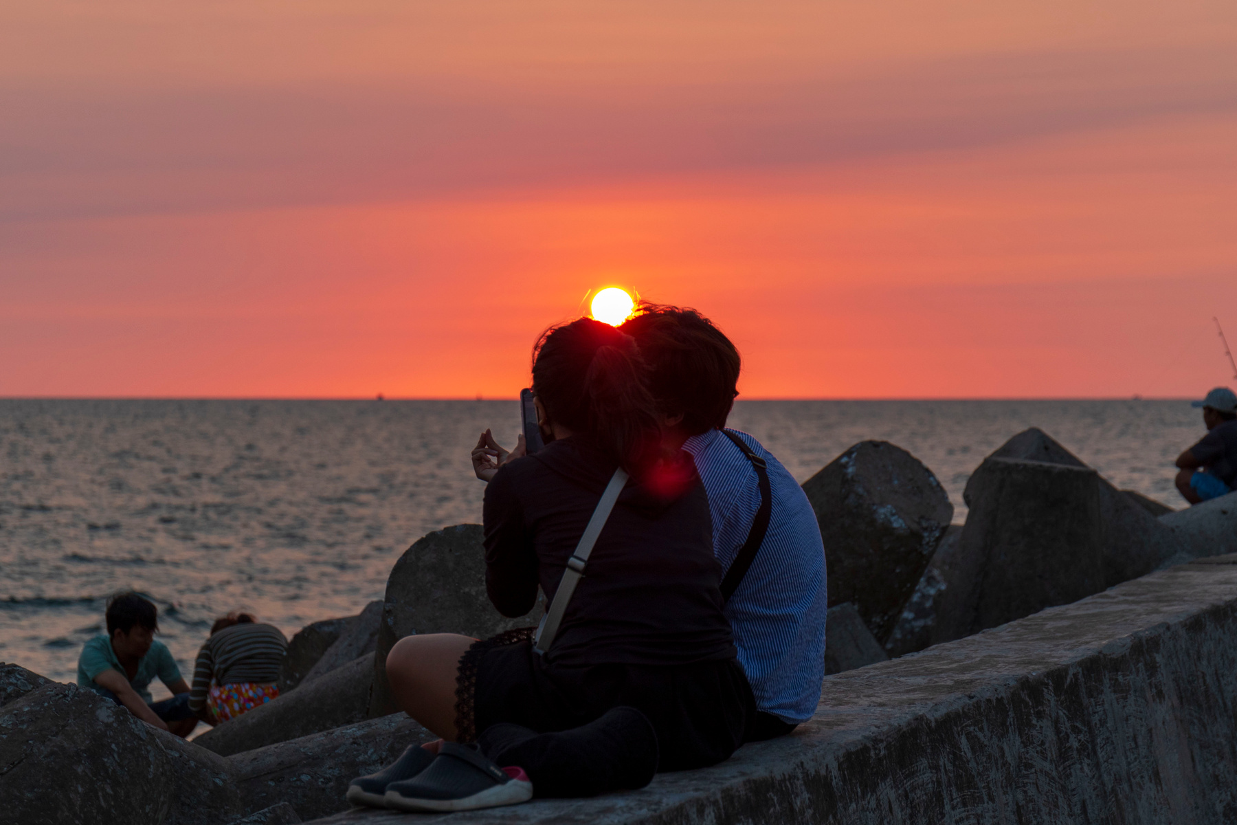 свидание на закате Вьетнам о Фукуок море молодёжь