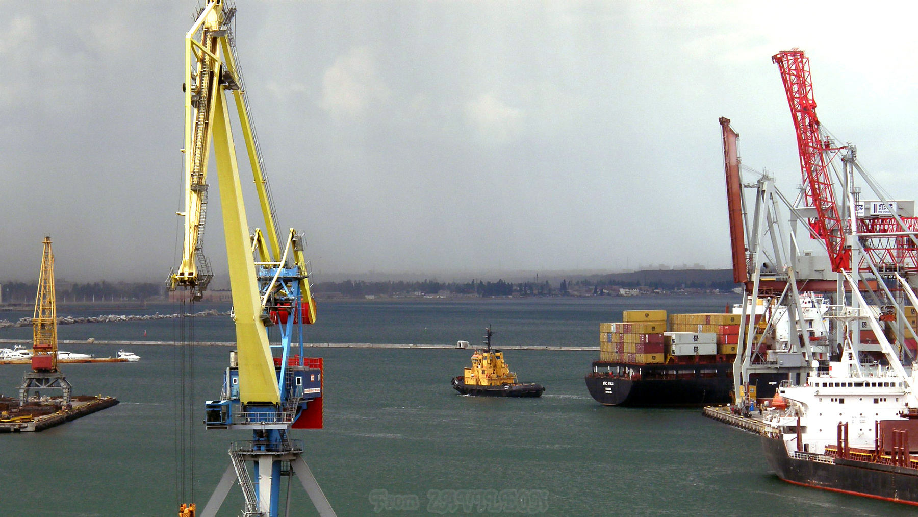 Акватория 1207 море порт волнолом буксир контейнеровоз краны