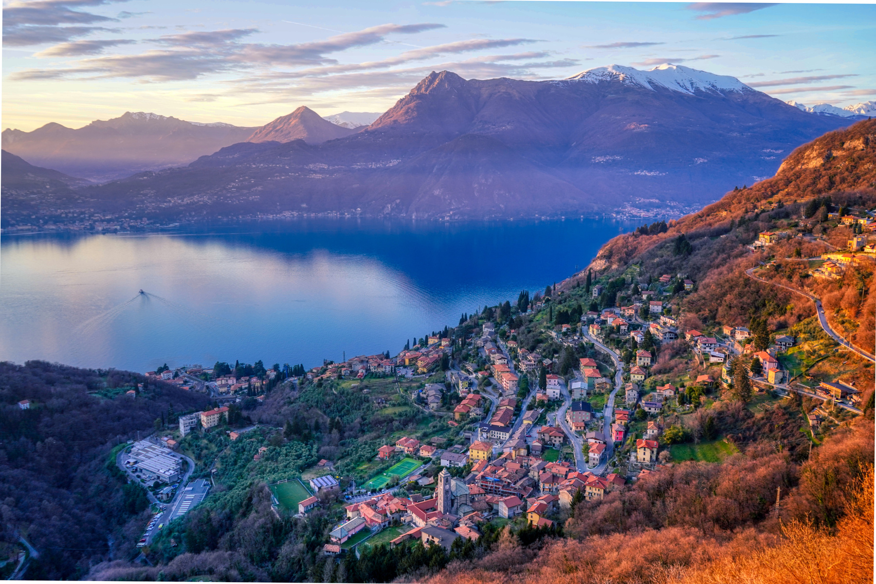 Озеро Комо, Италия природа пейзажи горы озеро