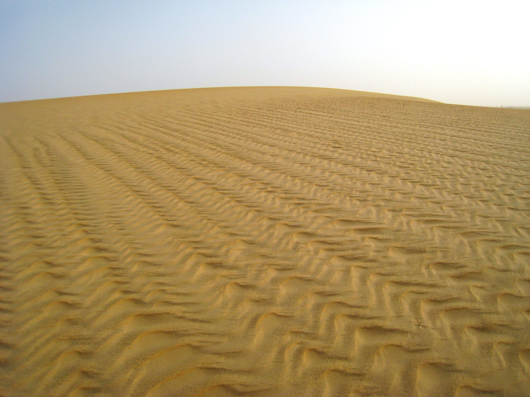 Песчаные узоры. Египет пейзаж скалы море