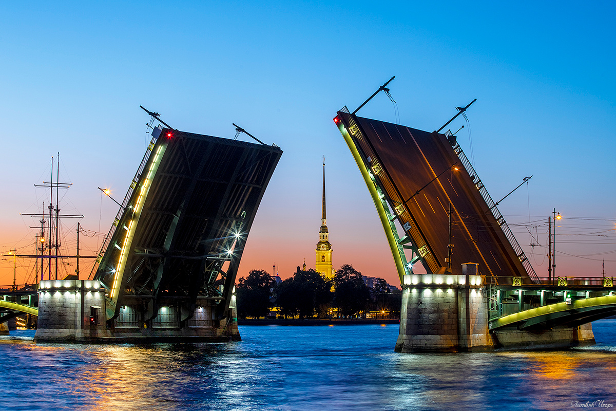 Санкт-петербург. Биржевой мост 