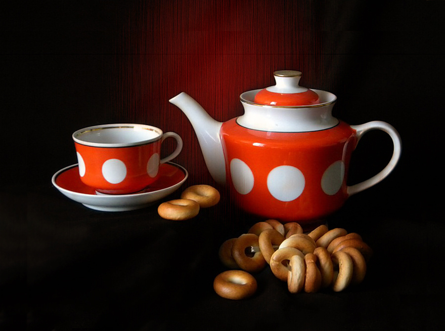 Учебная композиция с чайником и чашкой чайник чашка сушки этюд композиция
