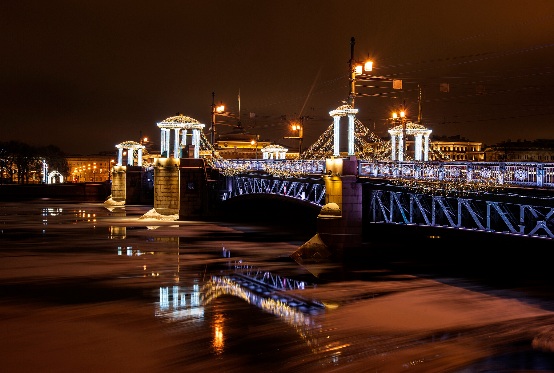 Санкт-Петербург, Дворцовый мост 
