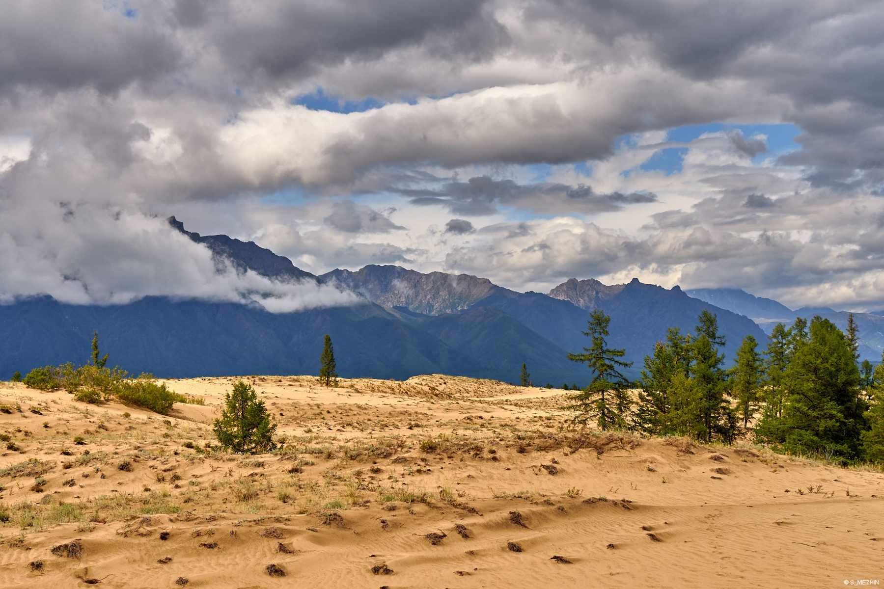 Чарские пески чарскиепески забайкалье чара горы кодар тайга сибирь песок пустыня облака лето
