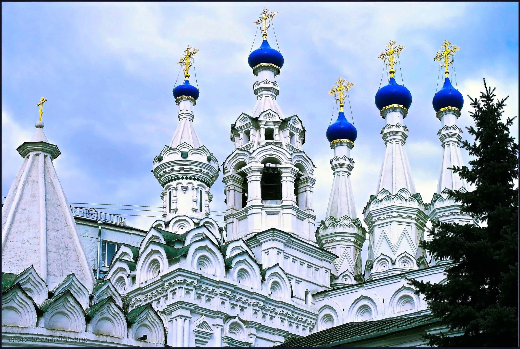Купола Москва Храм Рождества Пресвятой Богородицы купола шатры кресты