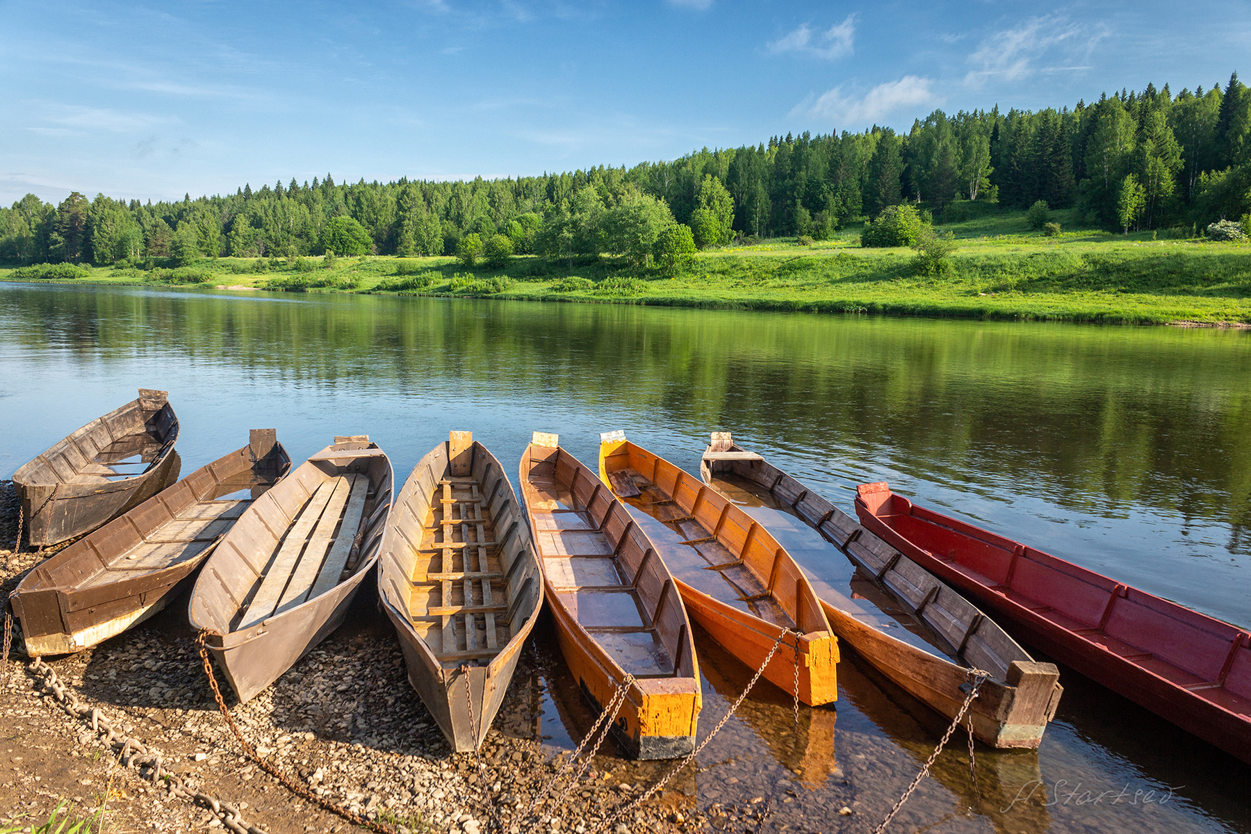 Лодки лето река Чусовая Урал Пермский_край лодки пейзаж небо вода лес