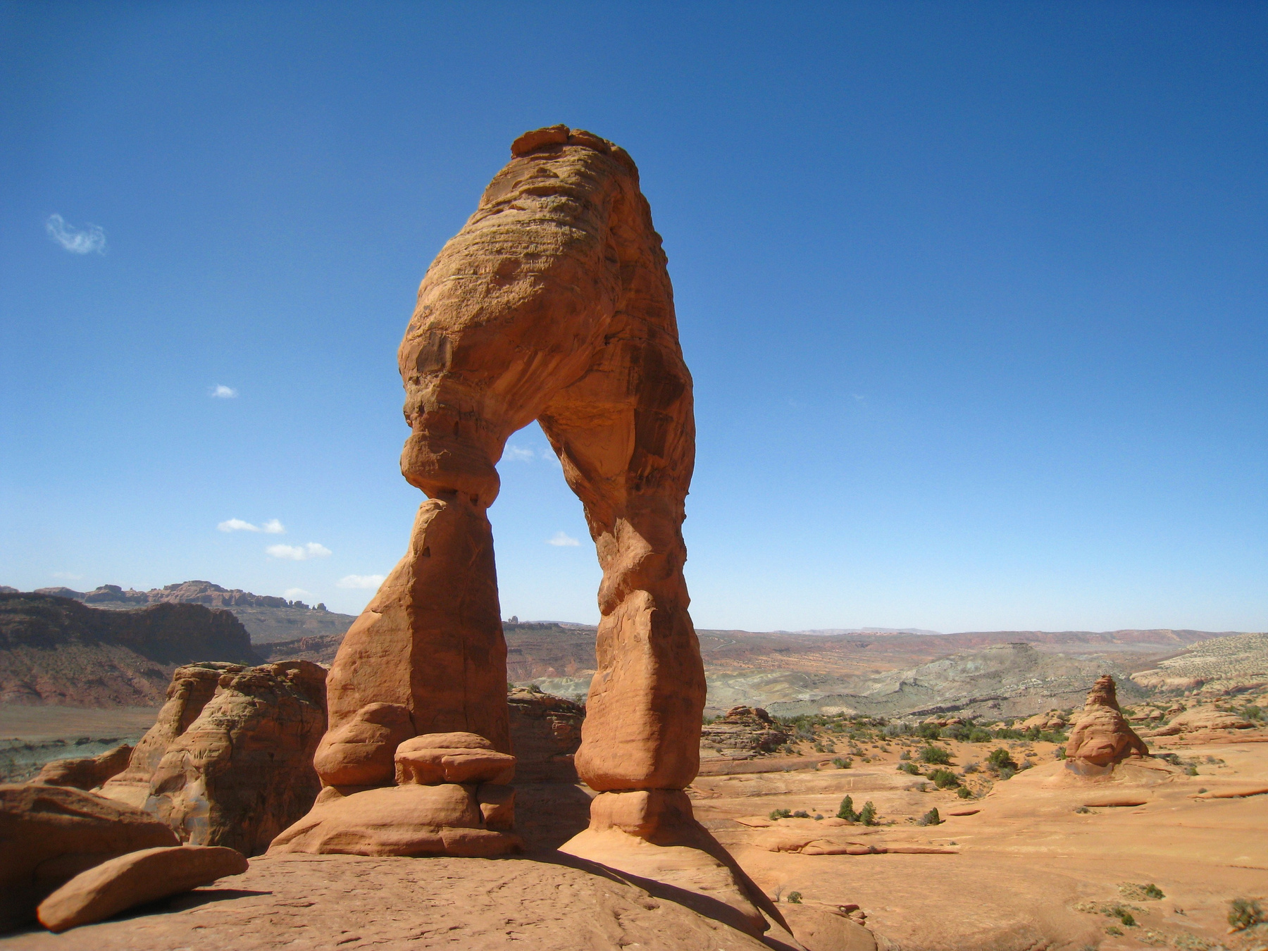 Delicate Arch. Америка озеро природа скалы