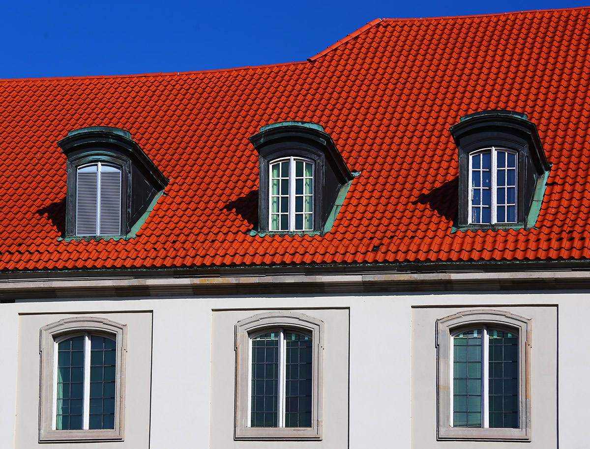 red roof 