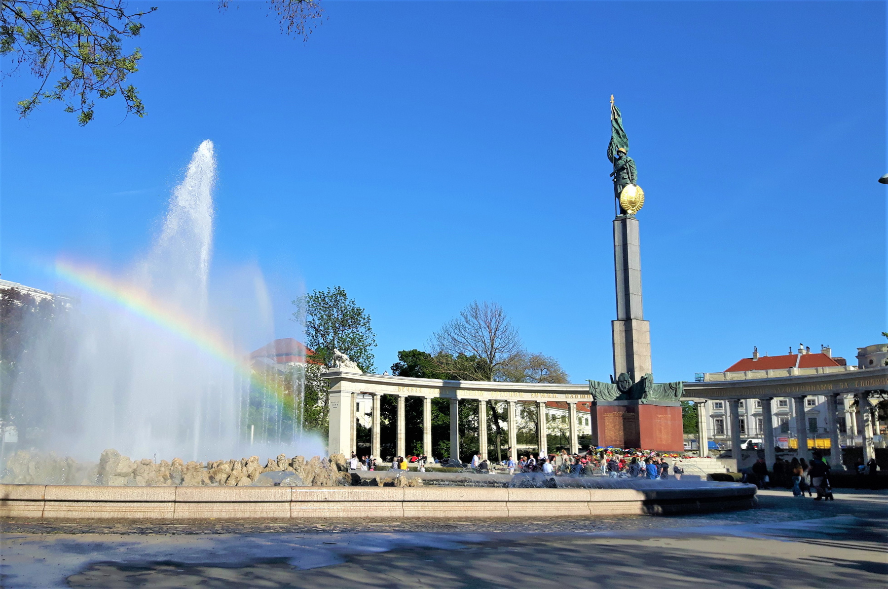 Вена, Шварценбергплац, памятник Красной Армии 