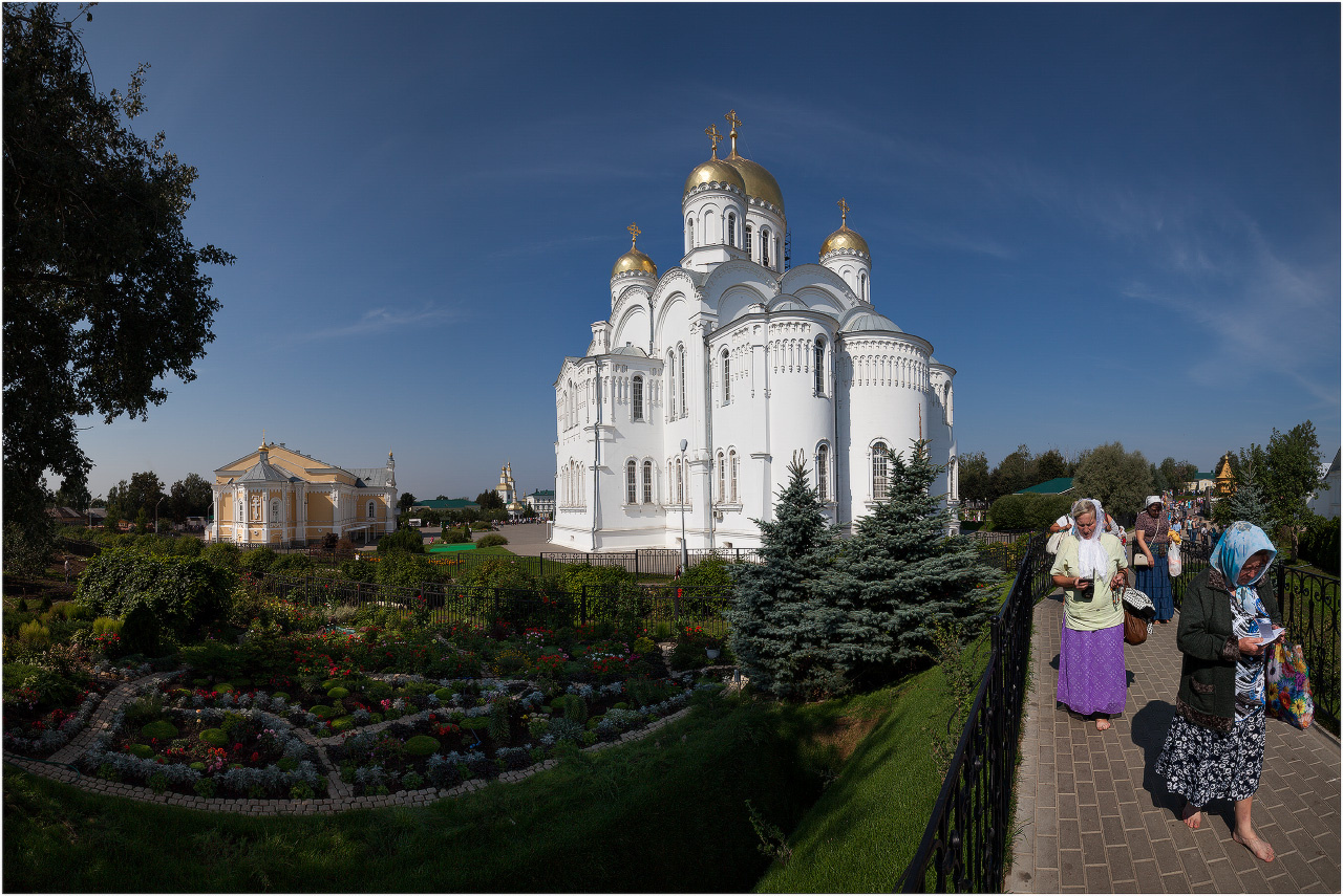 Фотография Субботний день в Дивеево из раздела путешествия #5187078 -  фото.сайт - sight.photo