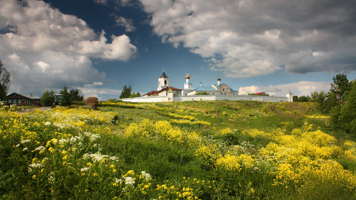 Церковь в поле