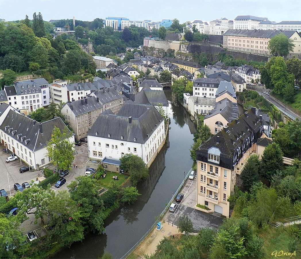 ***Люксембург(Нижний город) Luxemburg город низ жилые дома река дорога парки