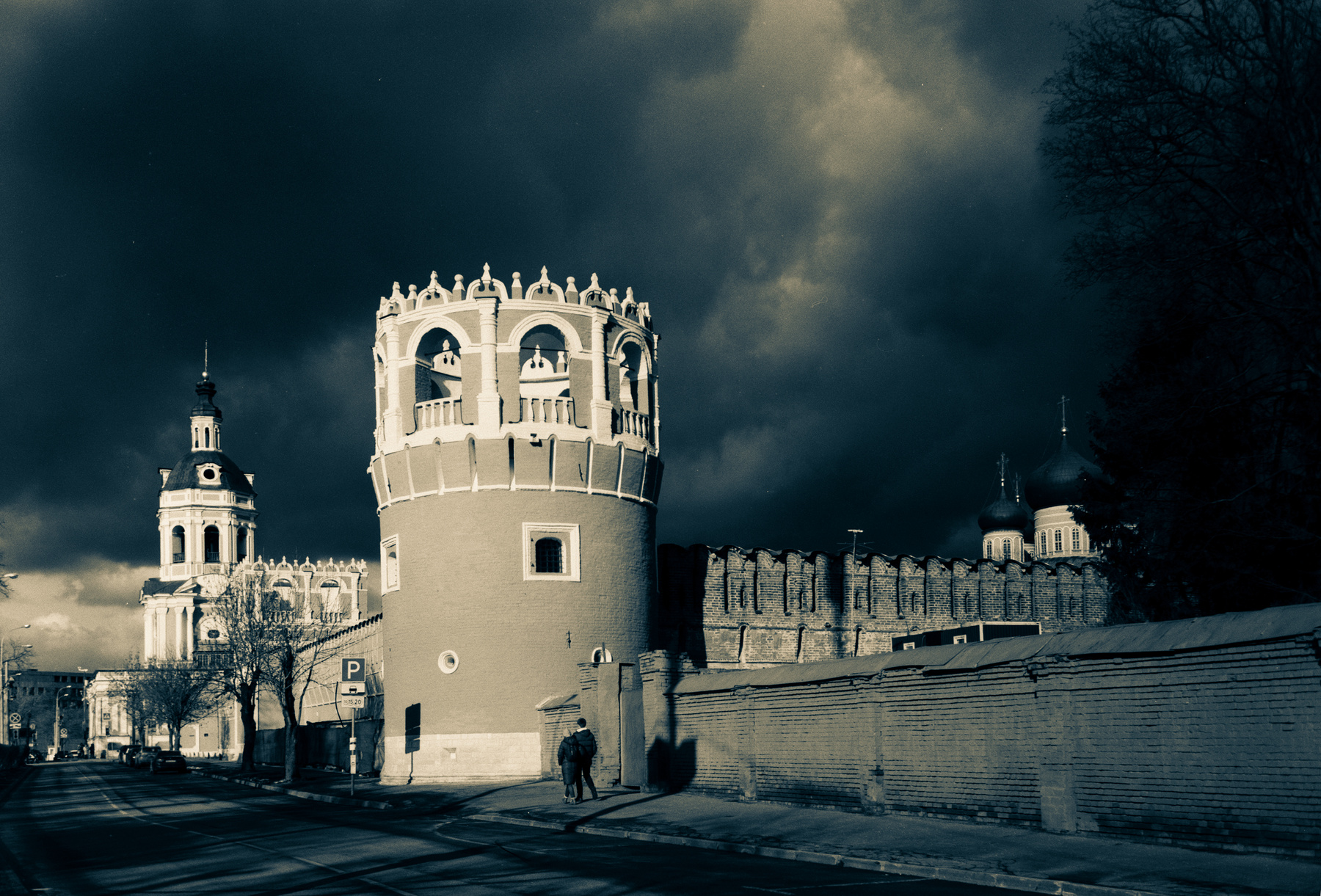 Донской монастырь Донской монастырь крепостная стена крепость башня