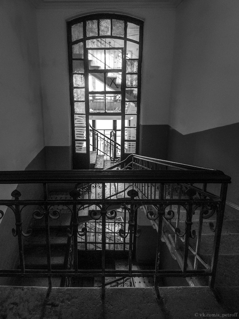 *** архитектура интерьер парадная санкт-петербург санктпетербург петербург питер спб лестница доходный дом доходныйдом