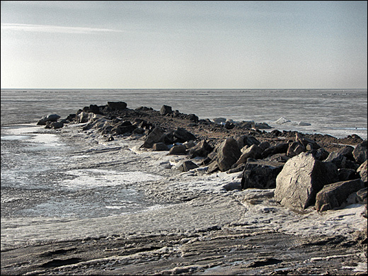 Море замёрзло море лёд солнце утро