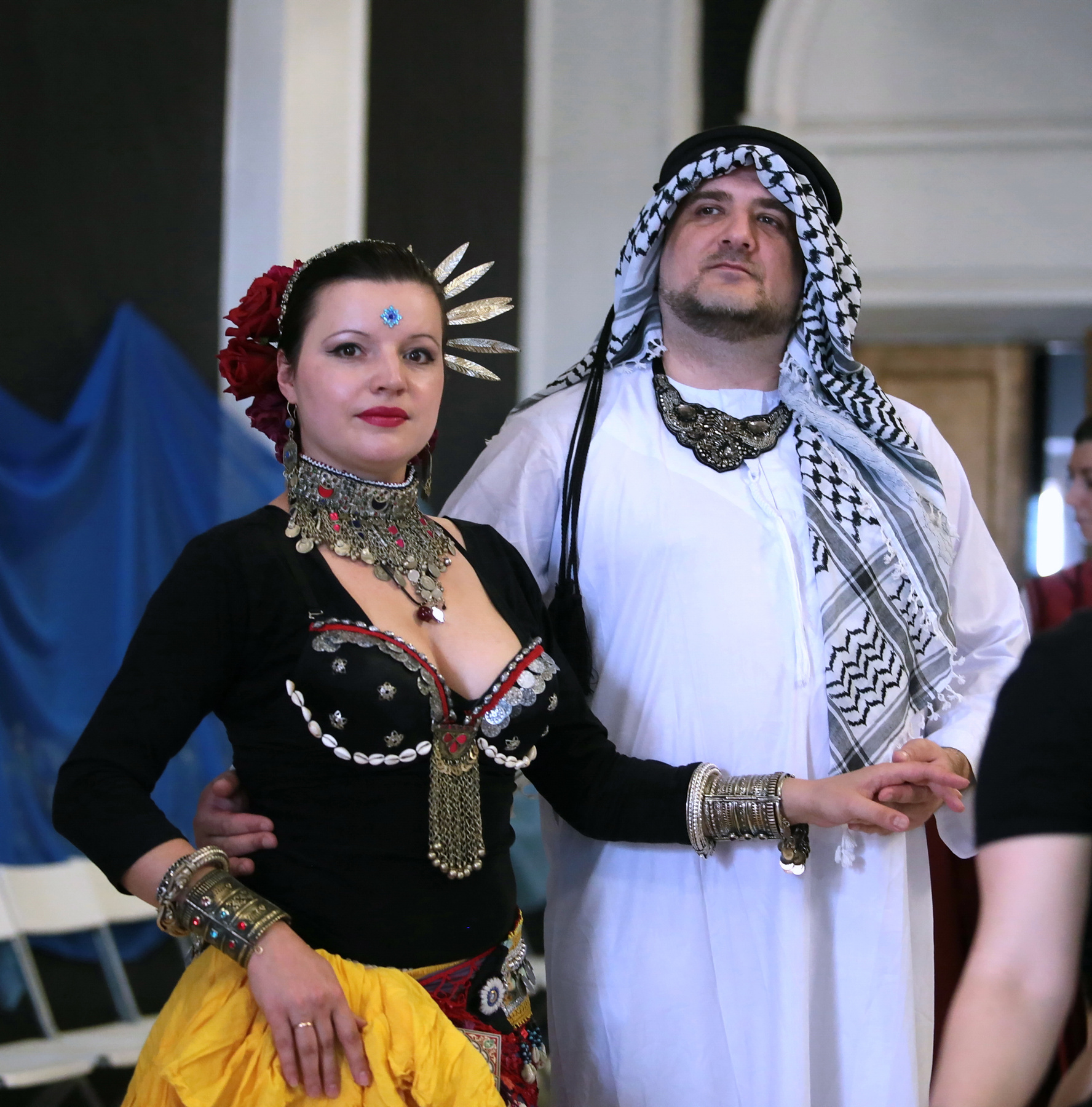 Портрет султана с любимой женой бал танцы
