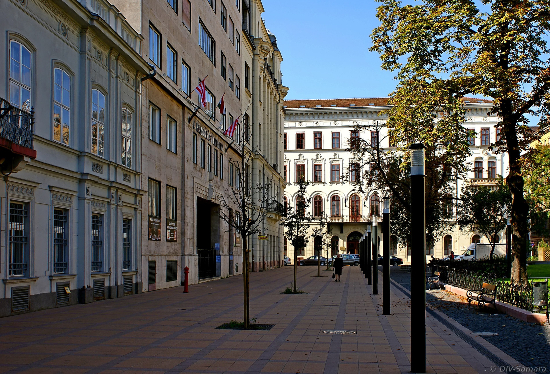 Площадь Свободы в Будапеште архитектура будапешт венгрия город достопримечательность европа здание площадь путешествие улица