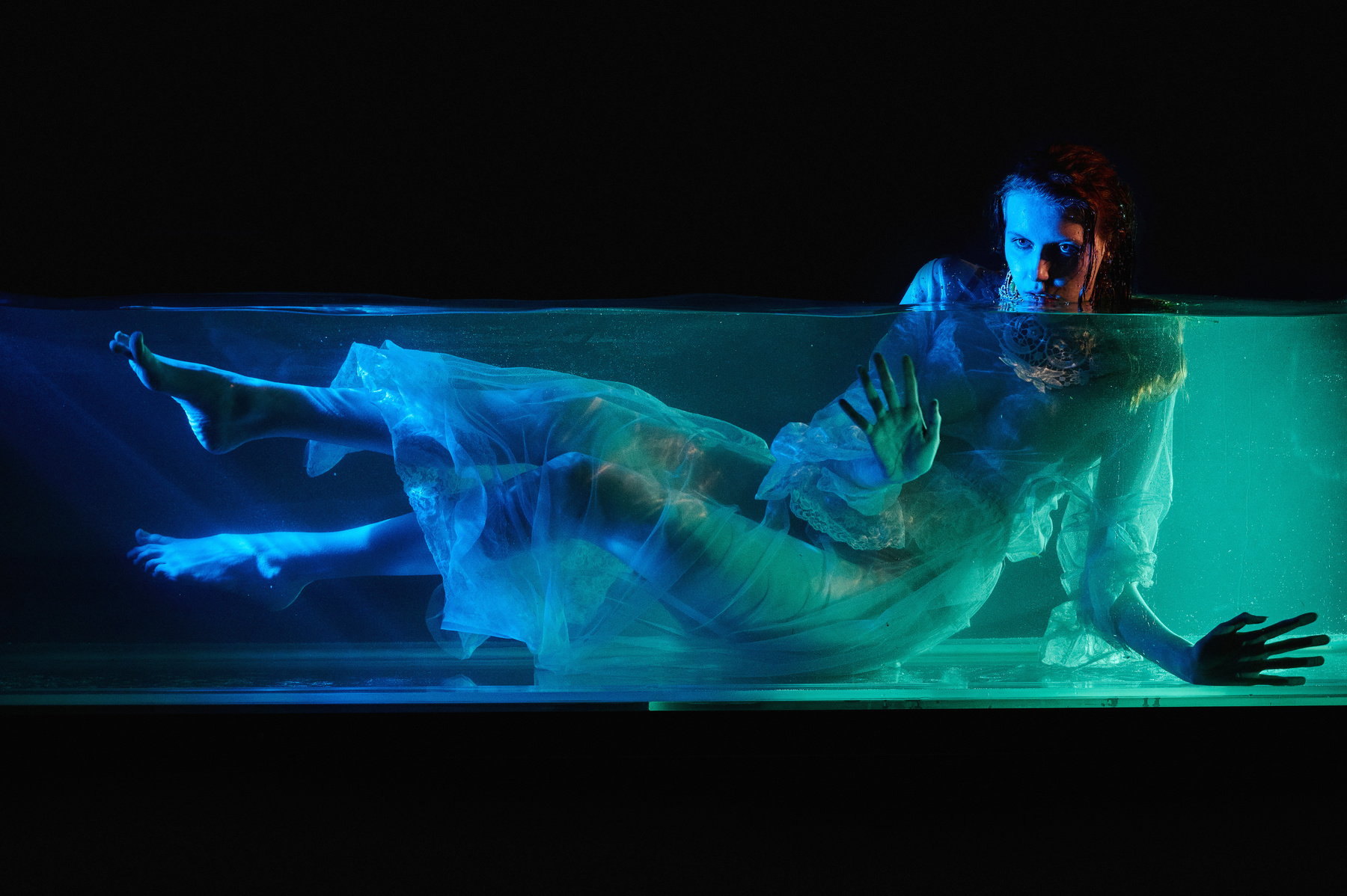 Amphitrite вода подводой девушка платье fashion портрет nikon z6ii dedolight underwater модель