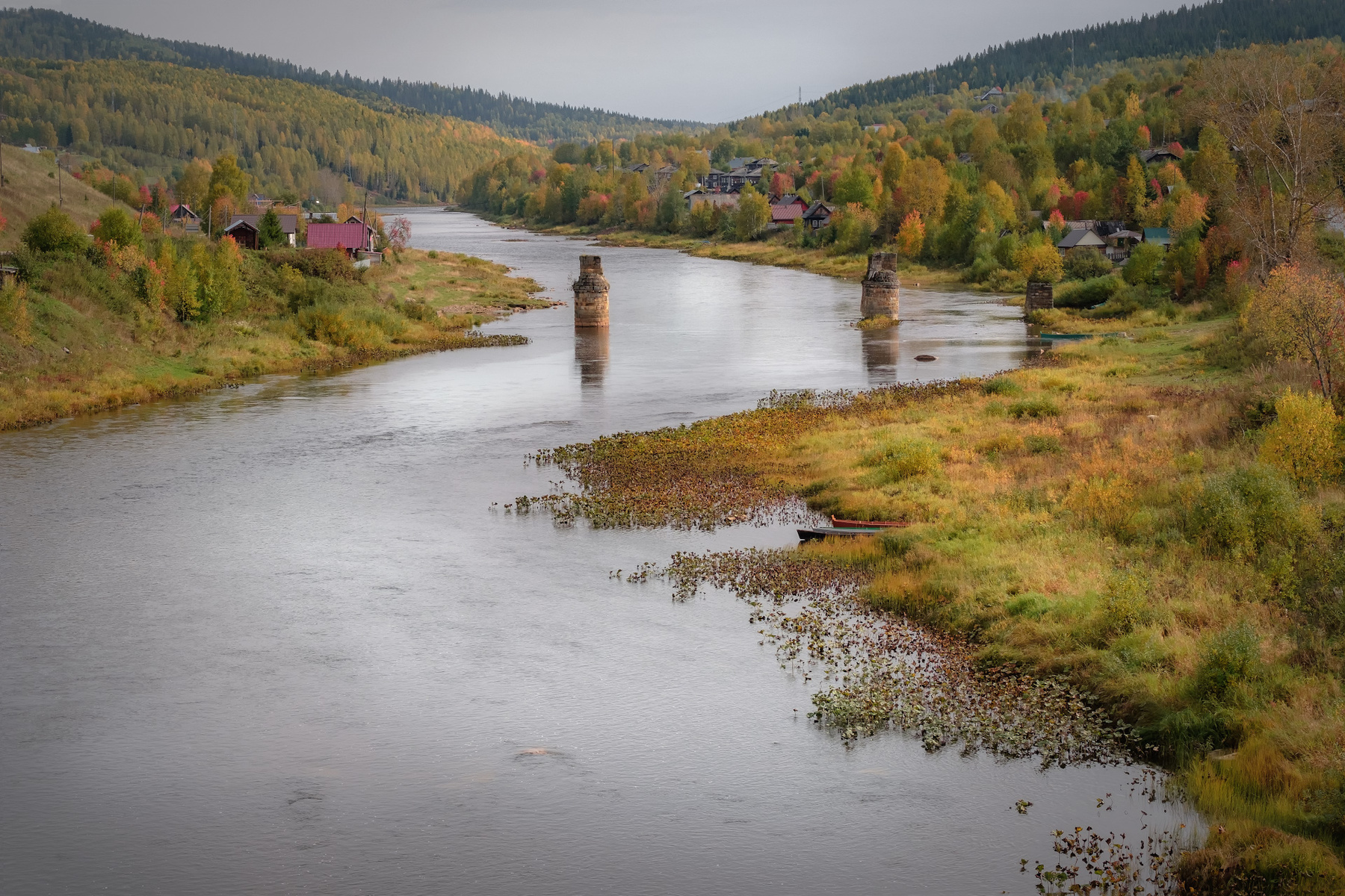 Усьва в осеннем усьва река осень цвет сентябрь урал пермский край