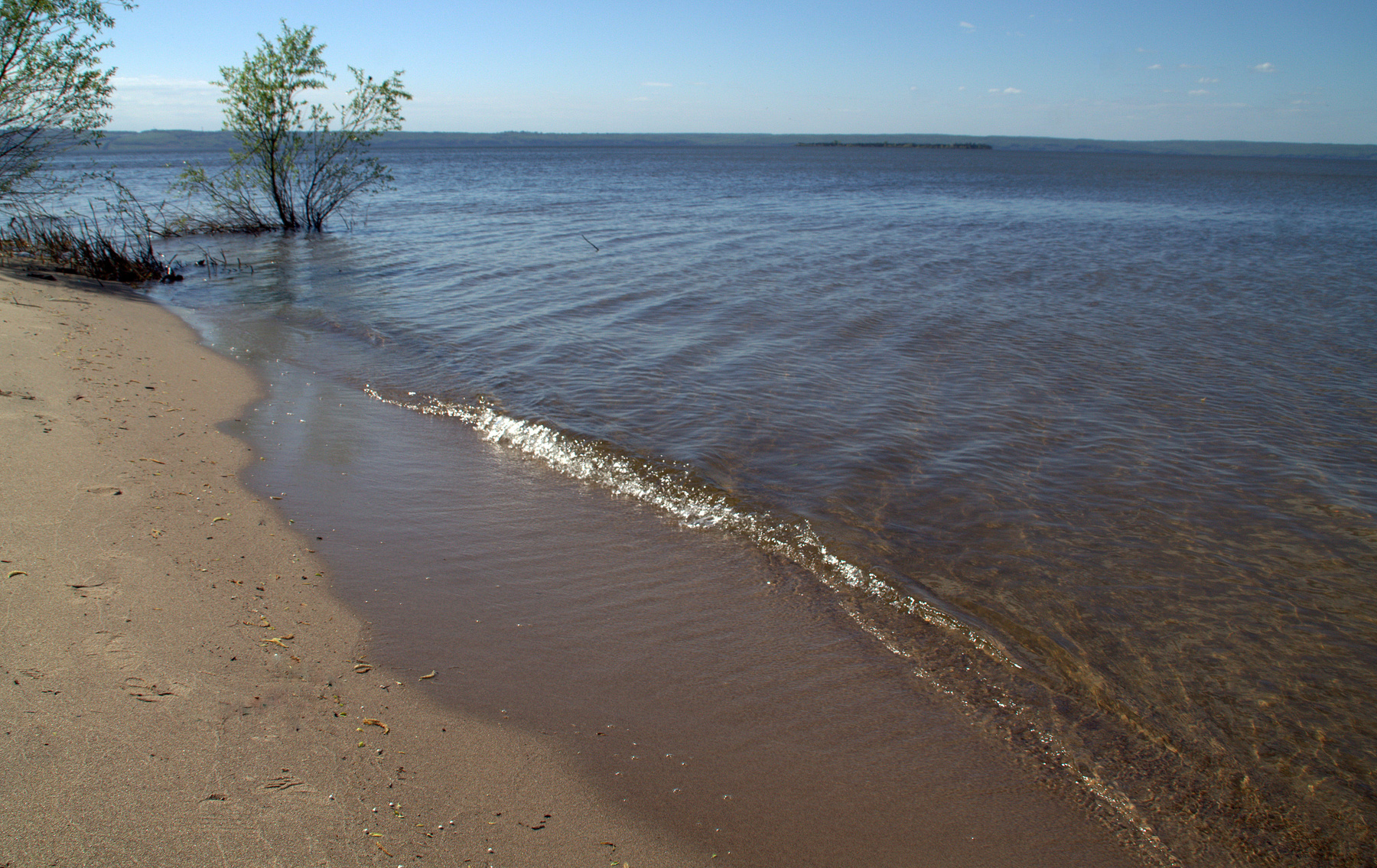 Песчаный берег Волги. 
