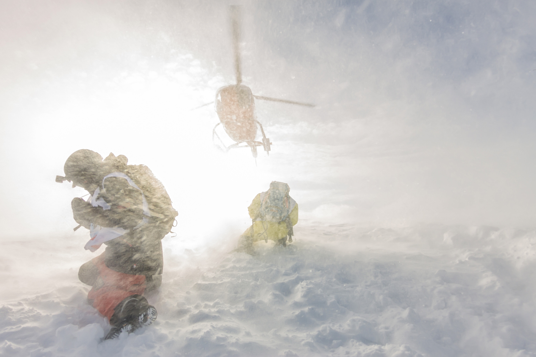 Момент взлета байкал360 спорт Байкал Heliski соревнования горные лыжи сноуборд вертолет горы