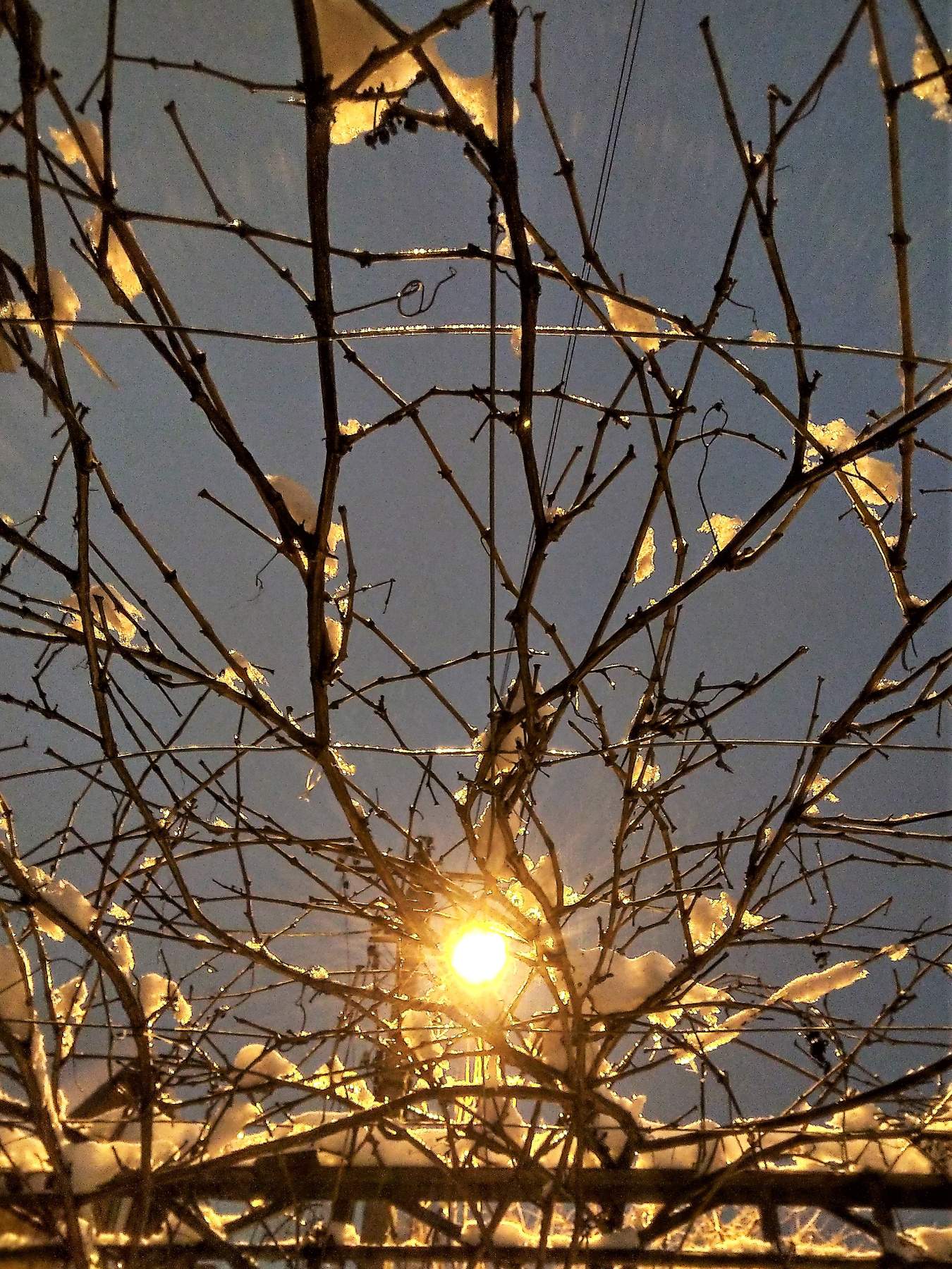 Электрическое солнце грусть дневники дом зима концептуальная фотография настроение снег