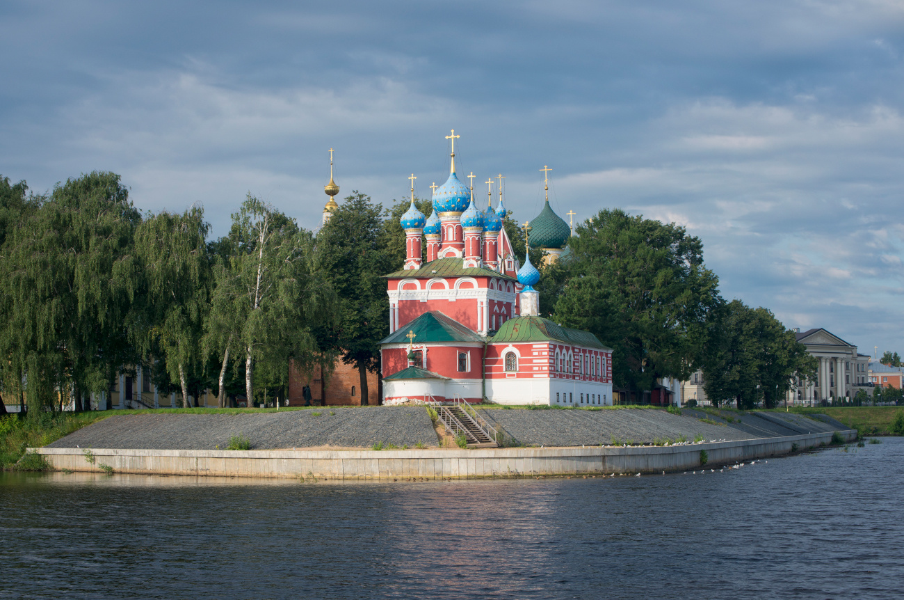 Углич храм церковь углич лето волга река кремль
