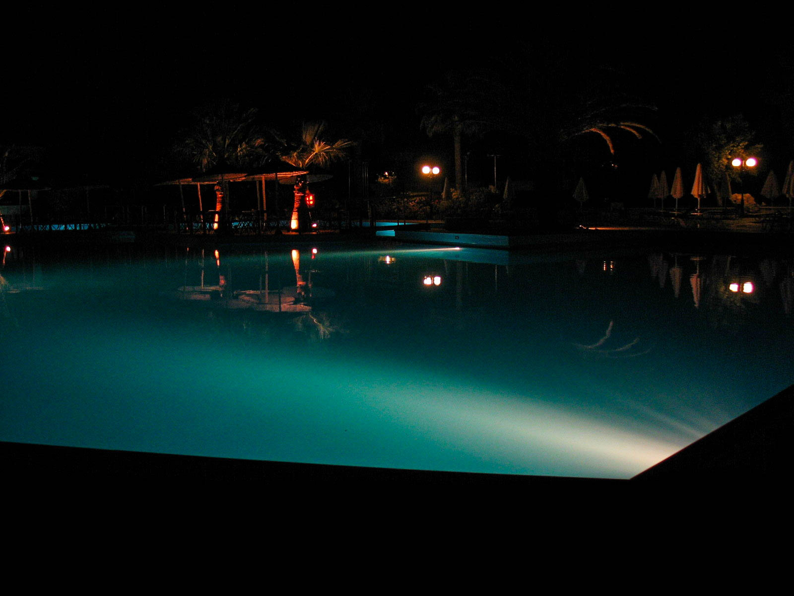 Ночной бассейн, Крит (04.06.2006) 
